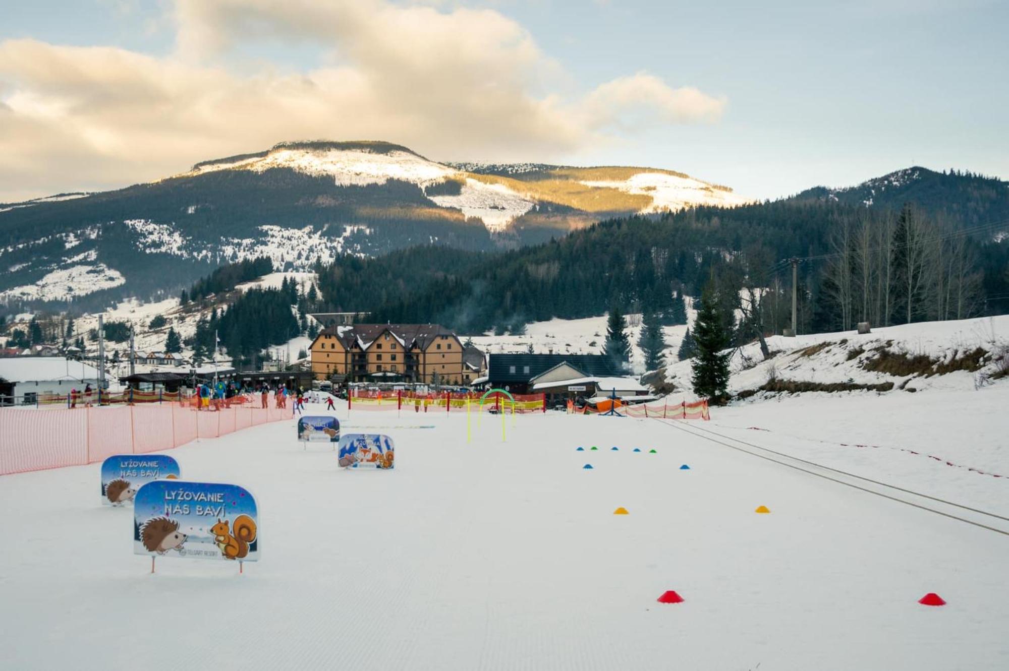 Chaty Ski เตลการ์ต ภายนอก รูปภาพ